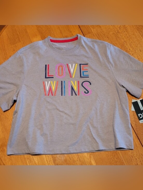 DSG Other - DSG Gray Short Sleeve Tee with Multicolor "LOVE WINS" Graphic